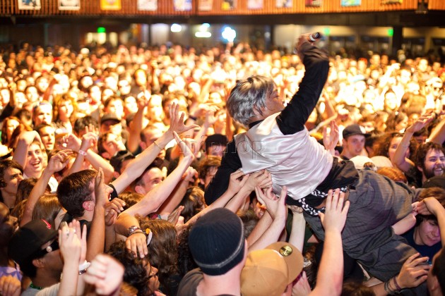 img_7160 Dr. Madd Vibe (of Fishbone) surfs the crowd