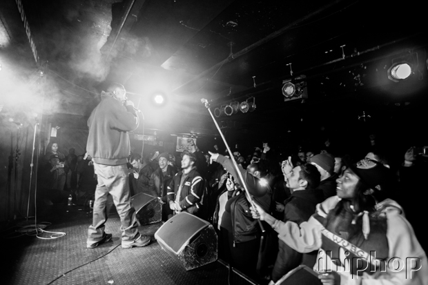 GZA and Vordul Mega Lyrical Swords - Think Differently GZA and Vordul Mega Lyrical Swords - Think Differently