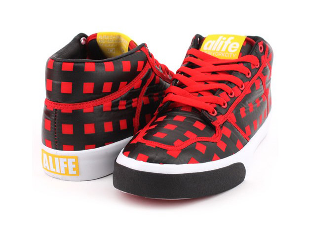 alife-everybody-mid-parachute-checkers-02 alife-everybody-mid-parachute-checkers-02