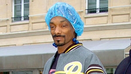 0321_snoop_dogg_showercap_i1