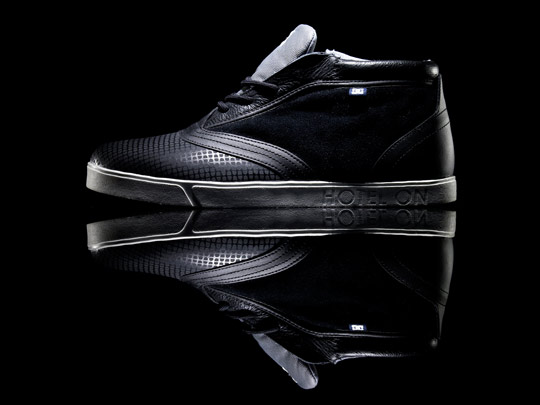 dc-for-hotel-on-rivington-holiday-2010-sneakers-04 dc-for-hotel-on-rivington-holiday-2010-sneakers-04