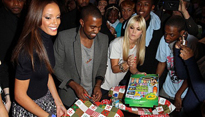 yeezyxmaspresents yeezyxmaspresents