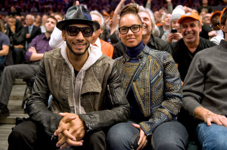 alicia-keys-swizz-beats-knicks-basketball-game-3 alicia-keys-swizz-beats-knicks-basketball-game-3