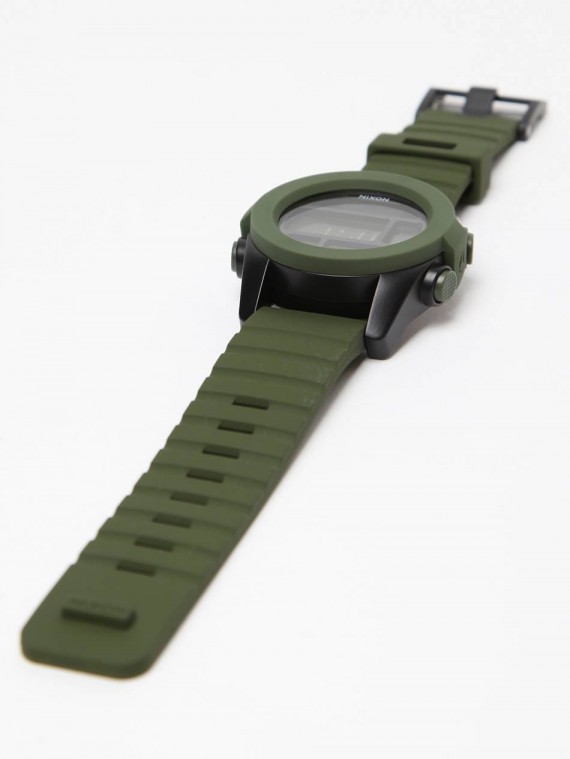 the-unit-a197-surplus-watch-05-570x759