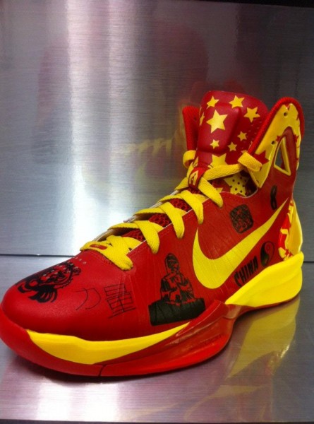 nike-hyperdunk-2010-fiba-pack-release-date-info-3-445x600