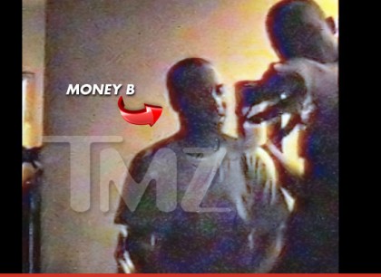 1004-tupac-2-ex-tmz-a