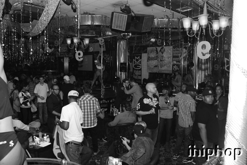 Crowd BW 2